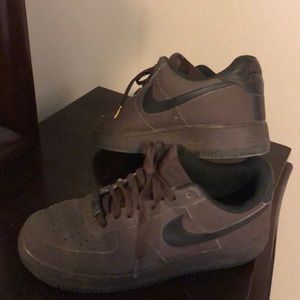 AF1 brown and black